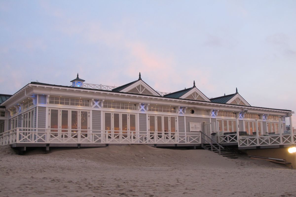 Bijzonder strandhuis gebouwd van Accoya